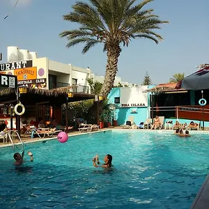 https://kkaras-hotel.hotelsatayianapa.com