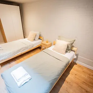 https://apt-beautiful-2-bedroom-76m2-bsh-27.utrechthotels.net