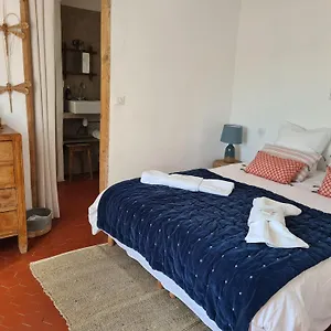 https://la-ferme-constantin.fr-provencehotel.com