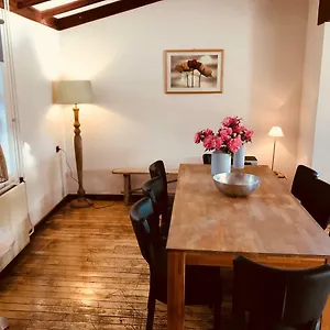 https://molenaarswoning.valkenburgaandegeul-hotels.com